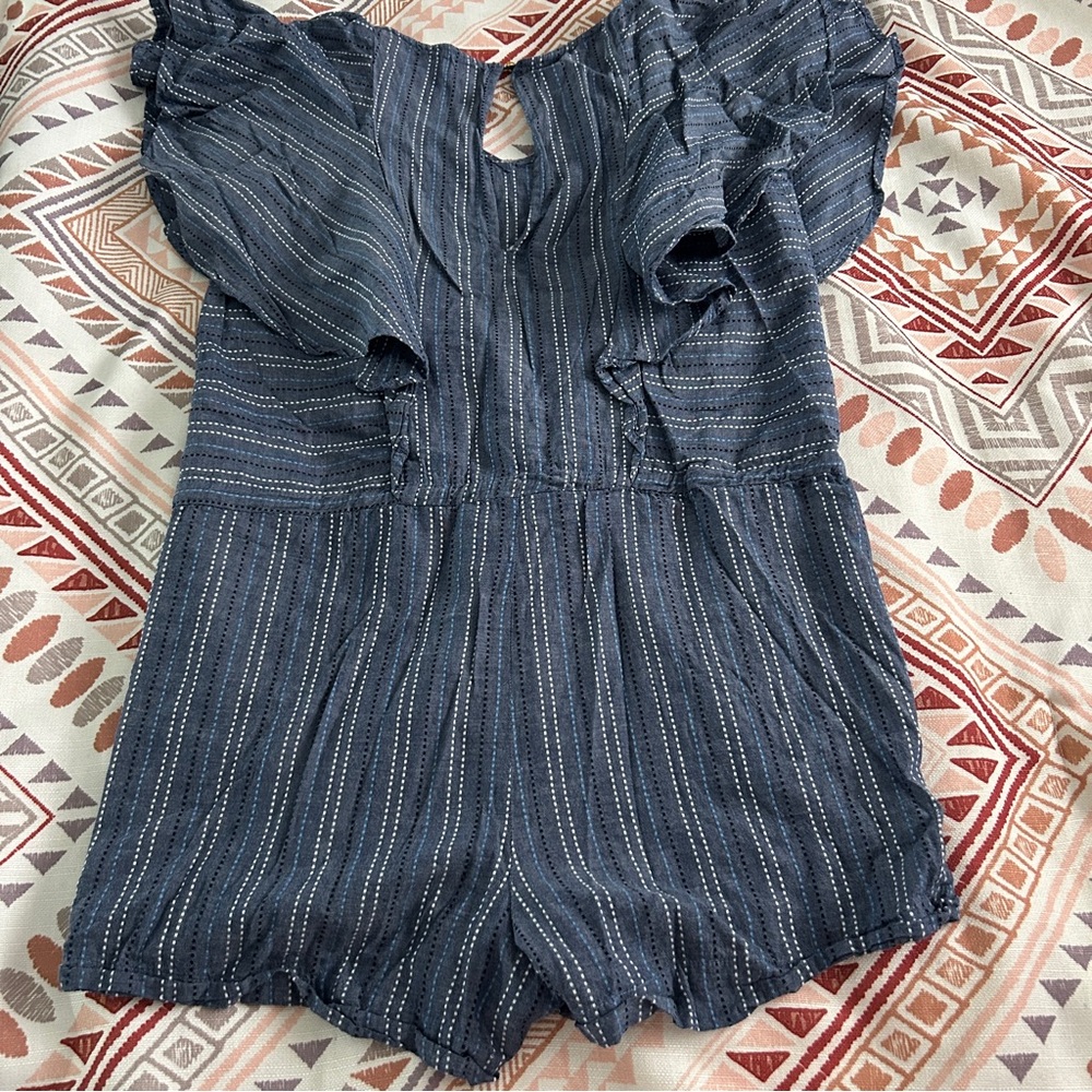 Women’s Mud pie rompers striped small pockets